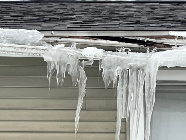 Storm Damage Roof Repair & Insurance Claims in Vermont